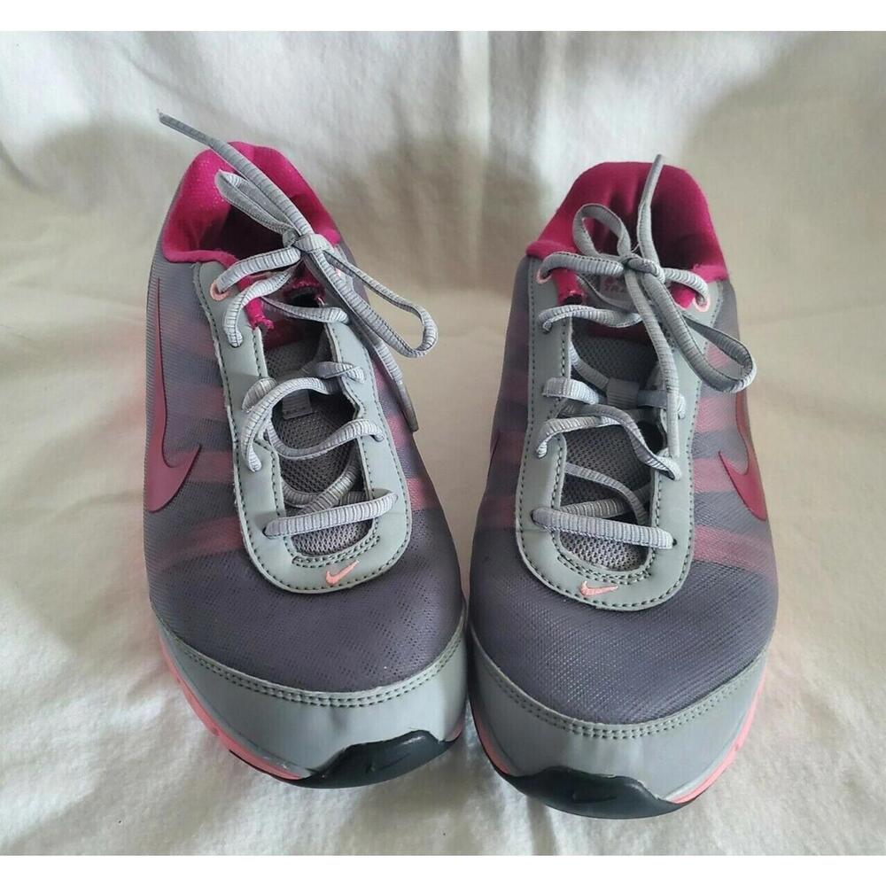 Women's Nike Training Athletic Sneakers Shoes Size 8.5 Pink Gray Running EUR 40